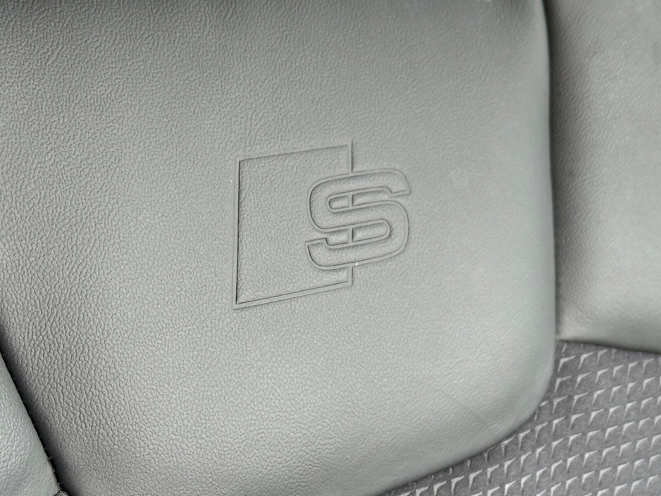 2023 Audi Q5 - image 12