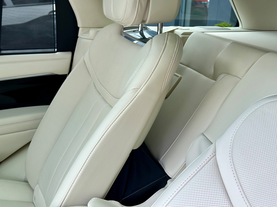 2023 Land Rover Range Rover Sport - image 22