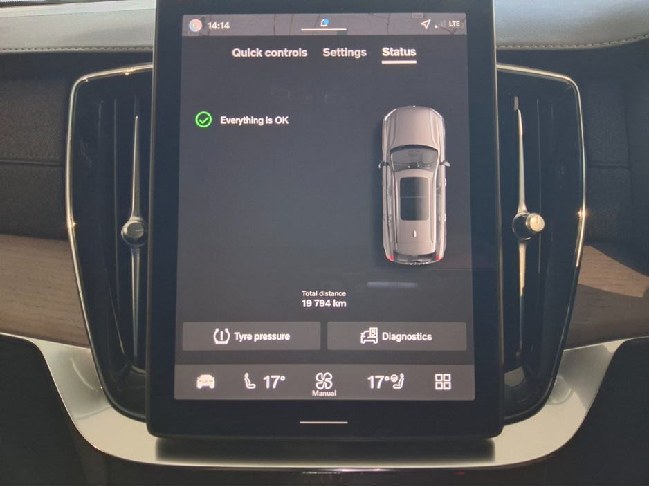 2025 Volvo XC90 T8 PHEV AWD AUTO PLUS - New Model - 7 Seats - Pan Roof - Black Leather -