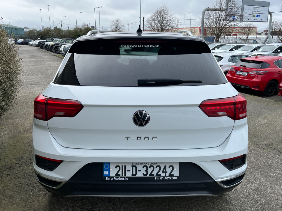 2021 Volkswagen T-Roc - image 7