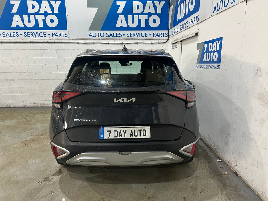 2023 Kia Sportage - image 6