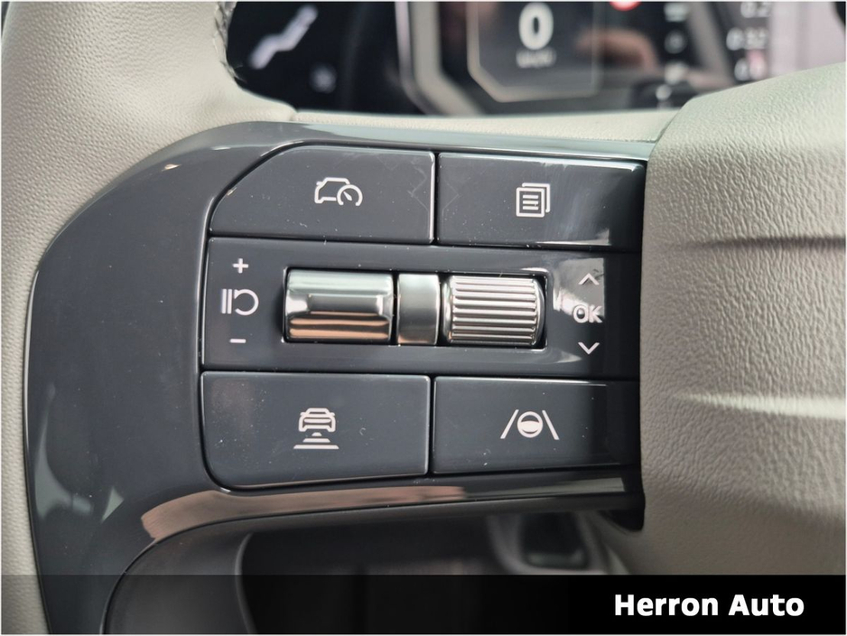 2026 Kia EV5 - image 10