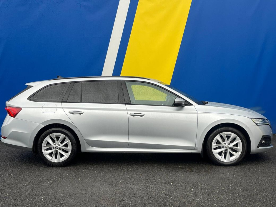 2022 Skoda Octavia AMBITION 2.0 TDI ESTATE // APPLE CARPLAY // DUAL ZONE CLIMATE CONTROL // CRUISE CONTROL €21,900