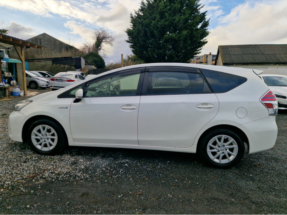 2019 Toyota Prius Alpha 7 seater self charging Hybrid €22,450