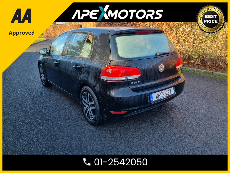 2010 Volkswagen Golf - image 6