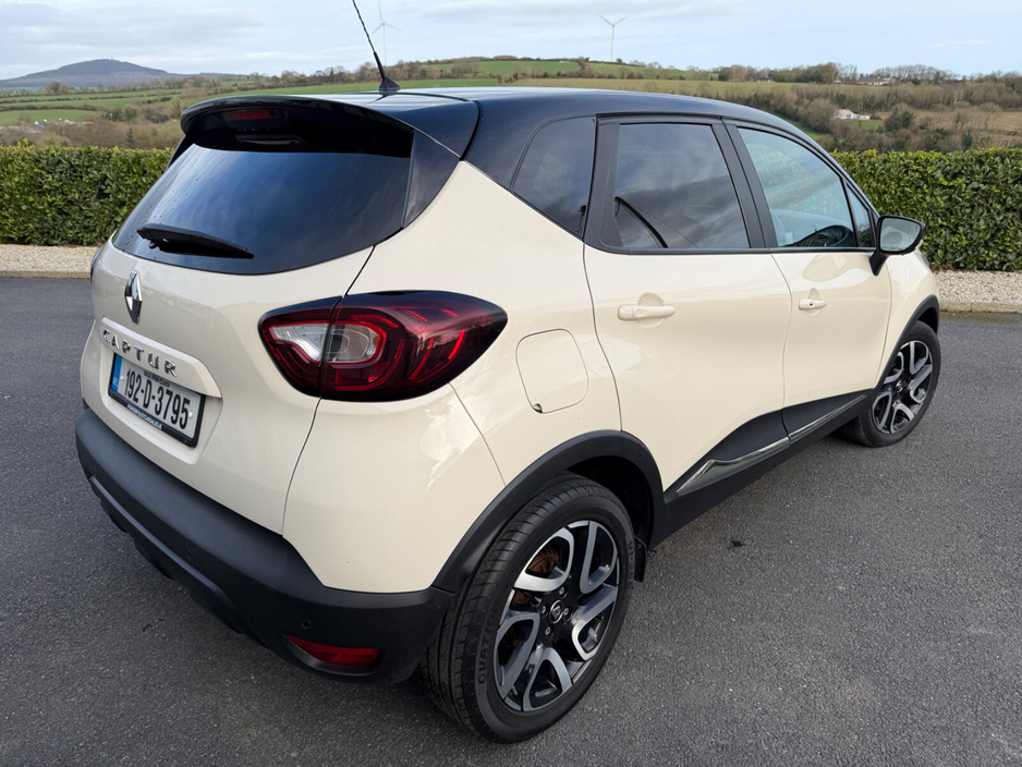 2019 Renault Captur - image 4