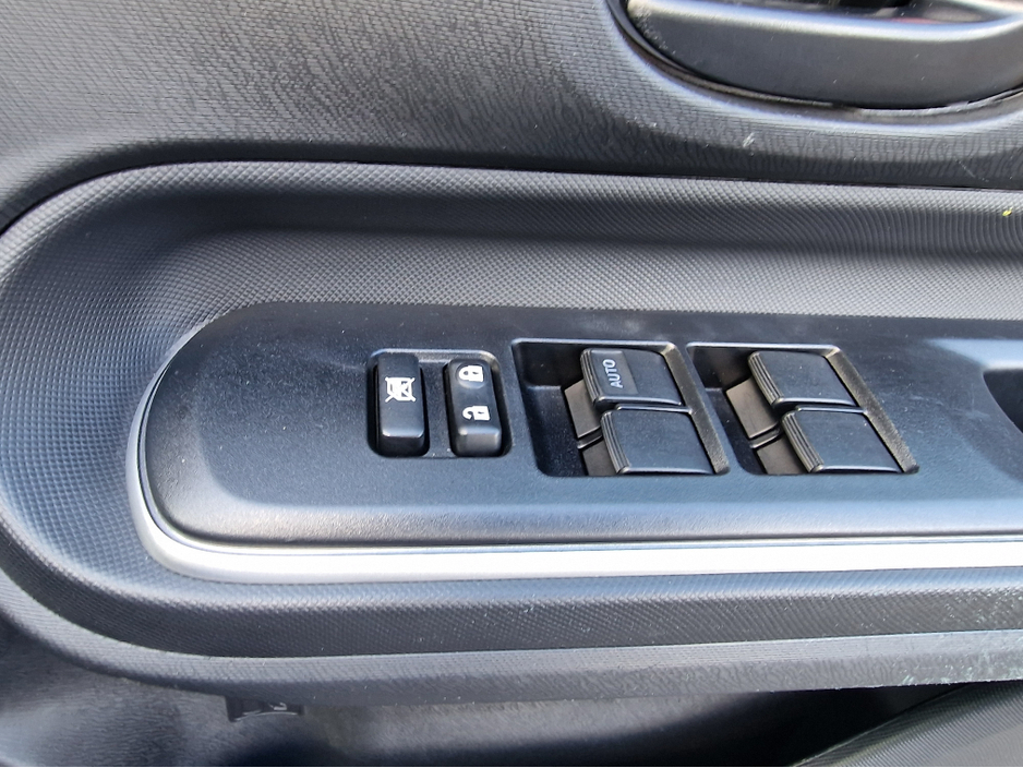 2018 Toyota Aqua - image 21