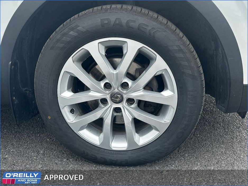 2021 Renault Kadjar - image 5