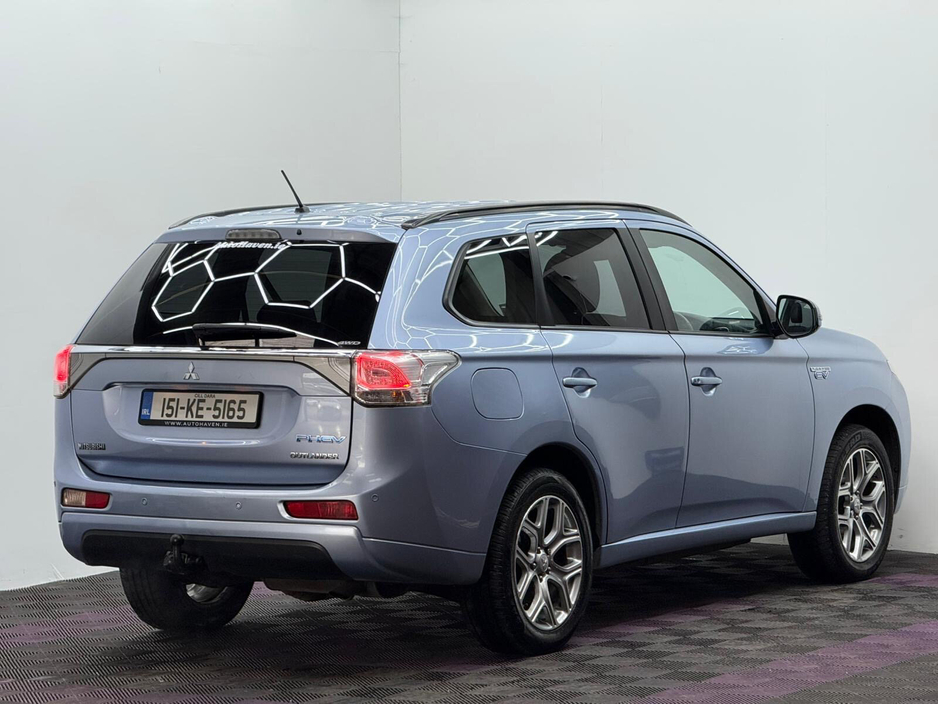 2015 Mitsubishi Outlander - image 6