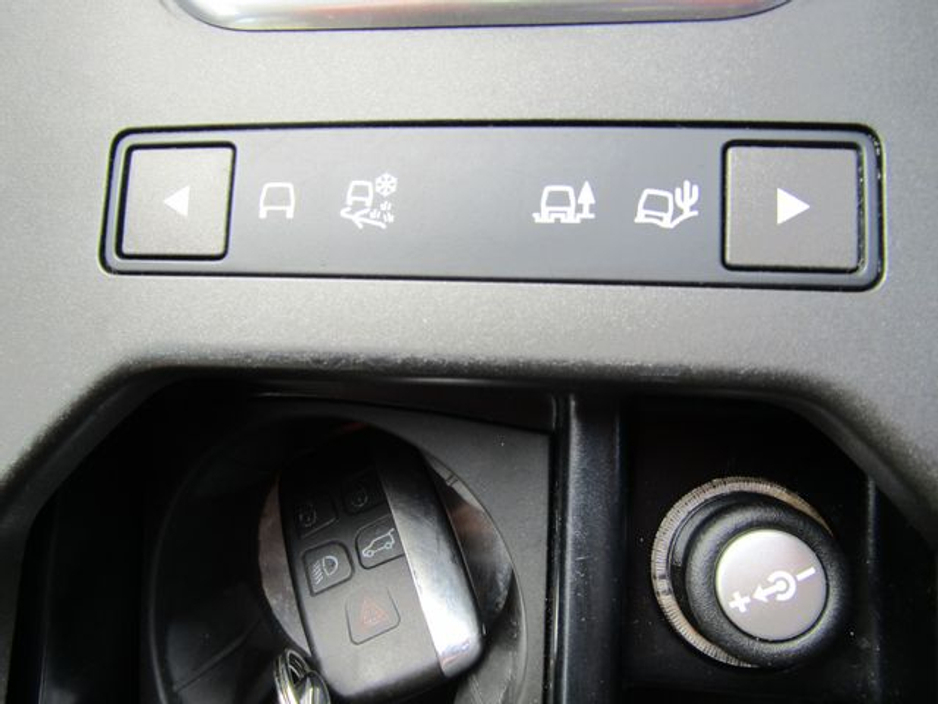 2014 Land Rover Range Rover Evoque - image 28