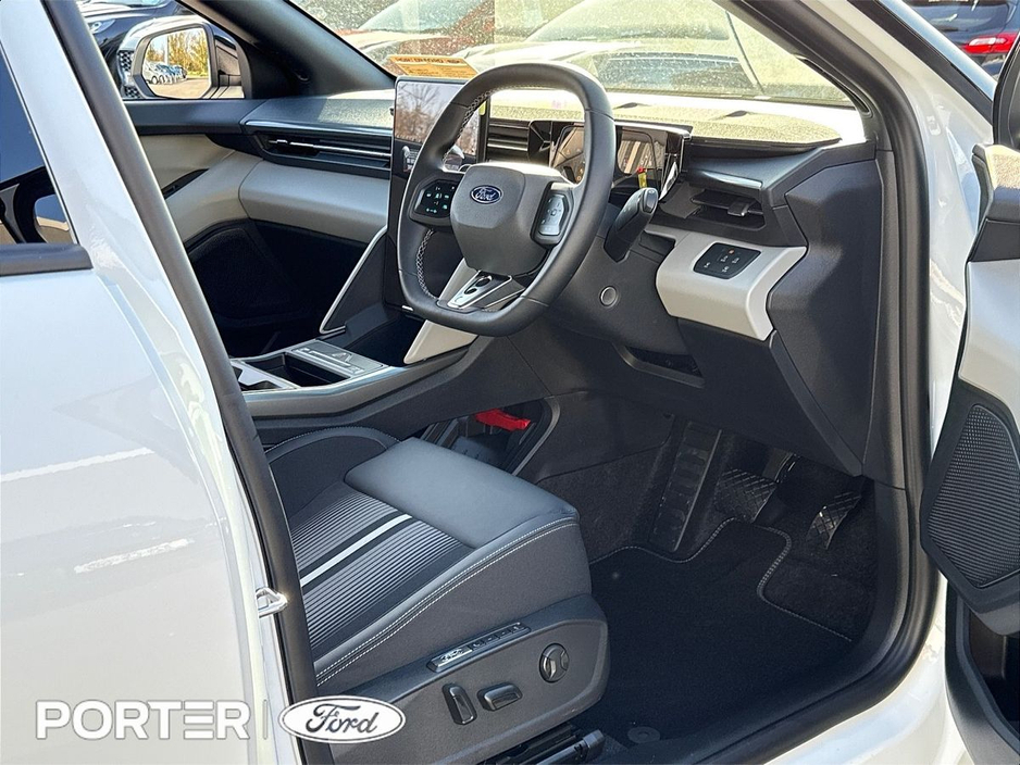 2026 Ford Capri - image 9