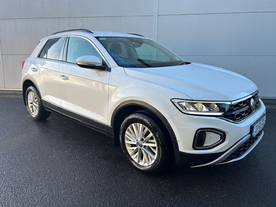 2023 Volkswagen T-Roc 2.0 TDI 116HP Life rear view Camera Low mileage €29,995