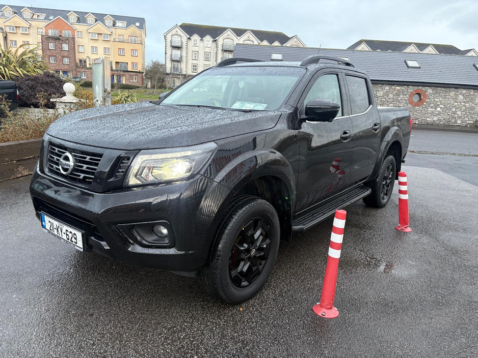 2021 Nissan Navara - image 4