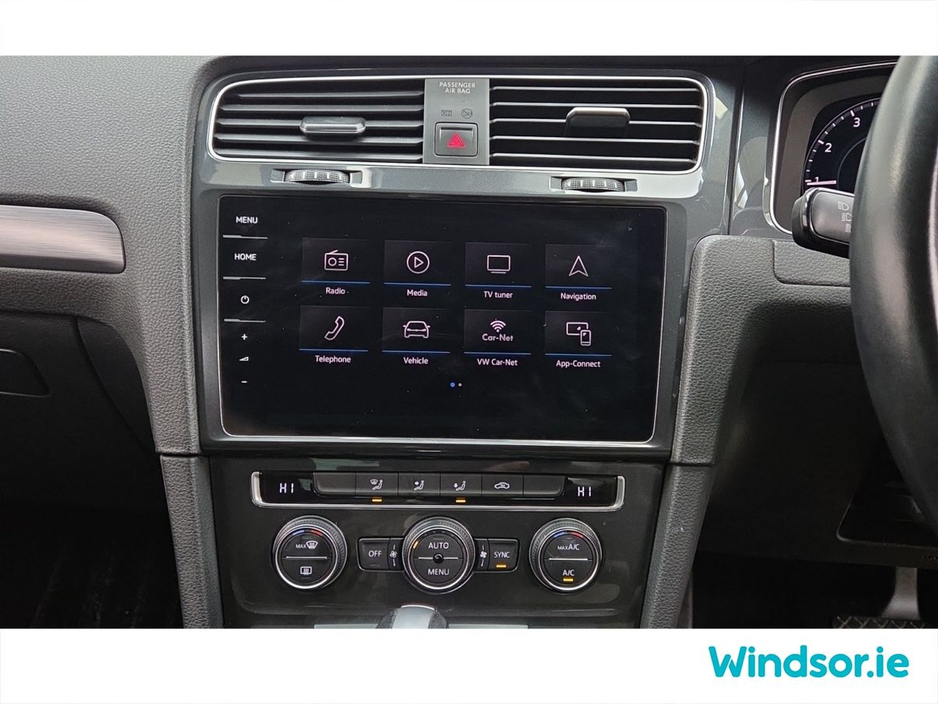 2019 Volkswagen Golf - image 13