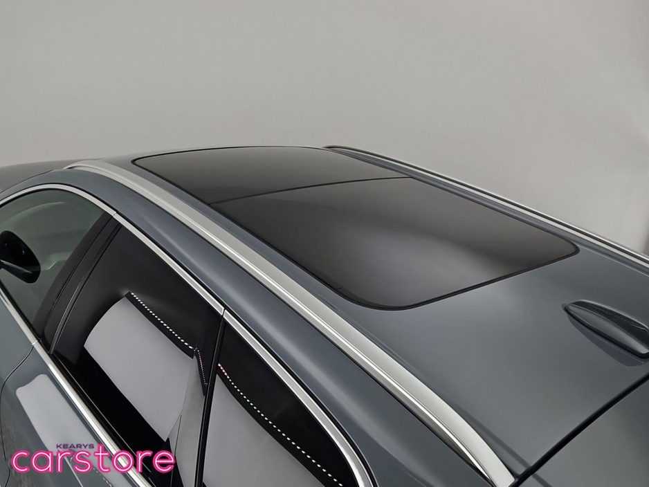 2022 Volvo XC60 - image 18