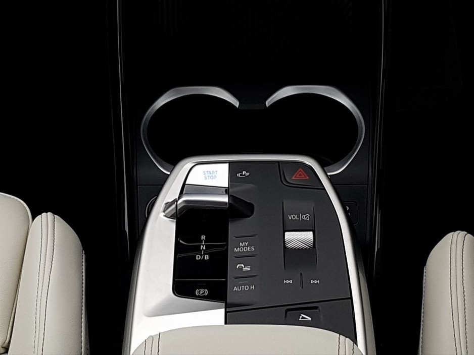 2025 BMW iX2 - image 10