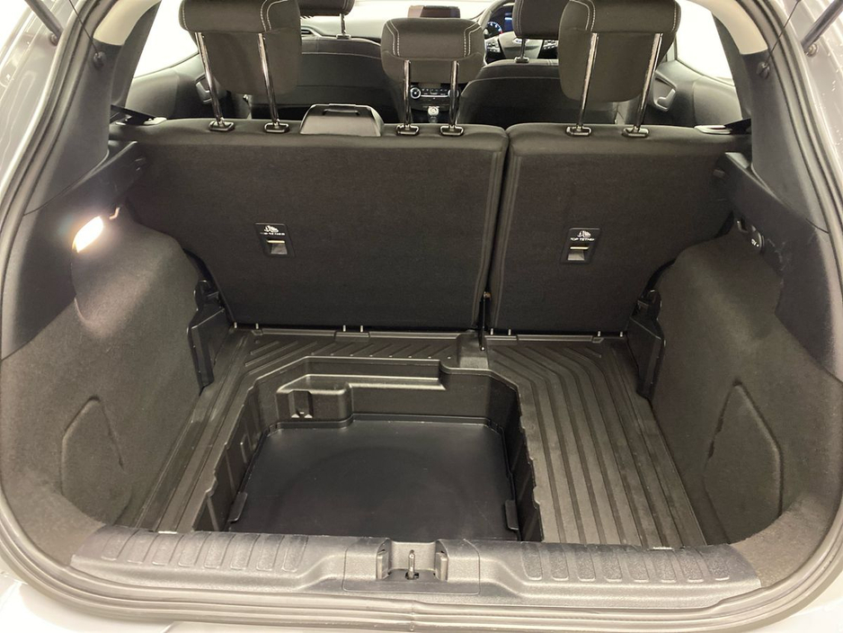 2023 Ford Puma - image 13