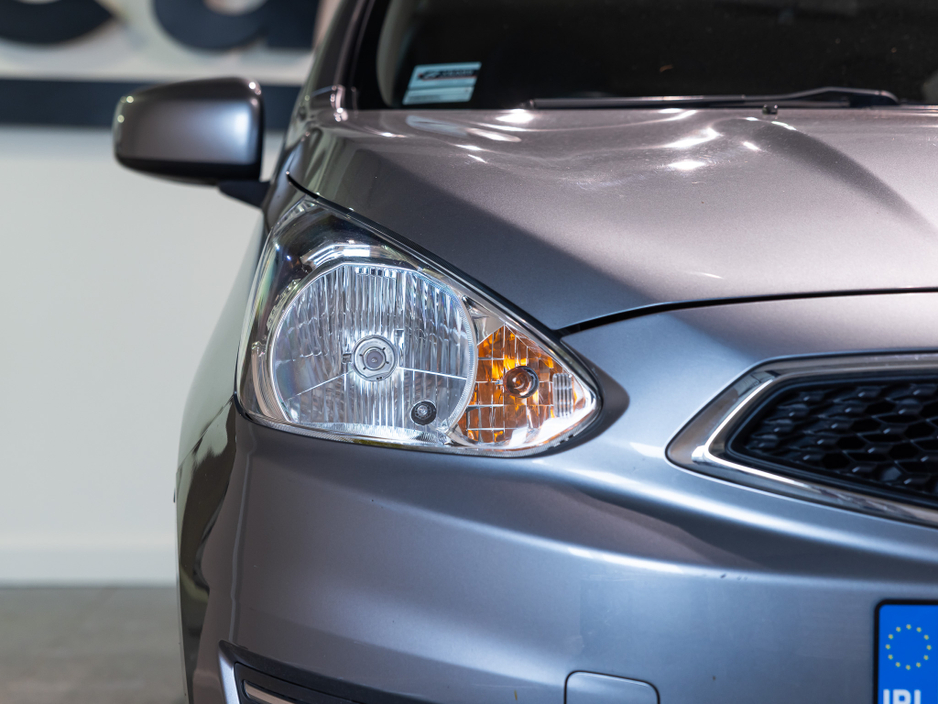 2018 Mitsubishi Space Star - image 8