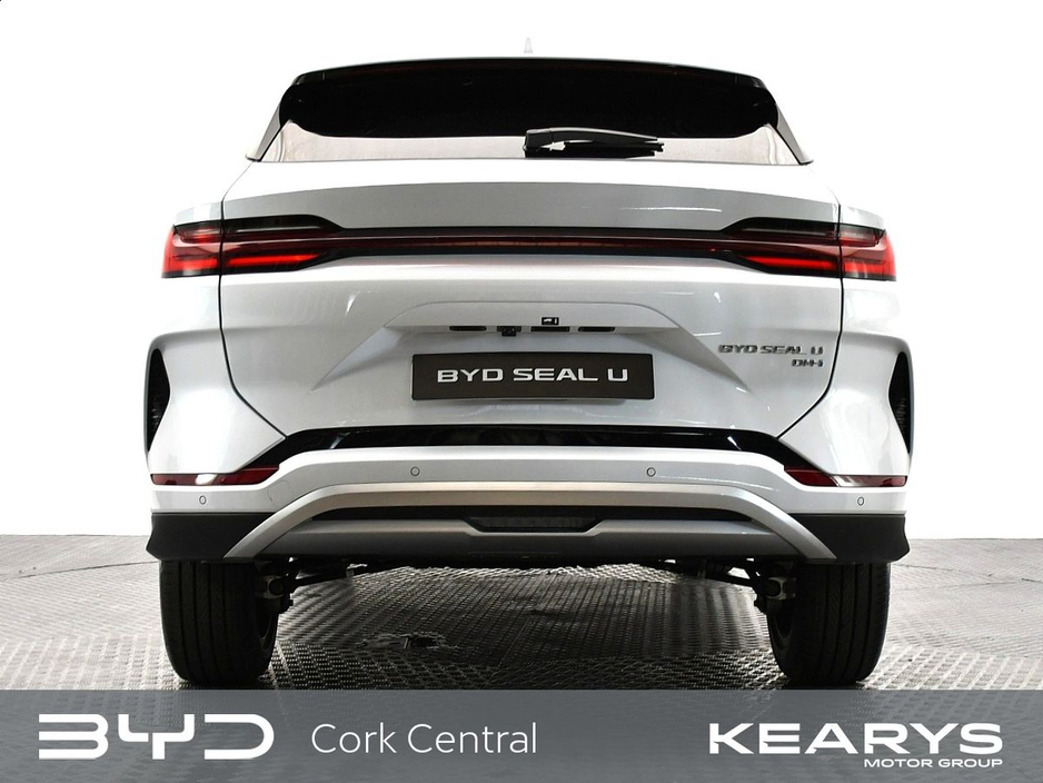 2025 BYD Seal U - image 2