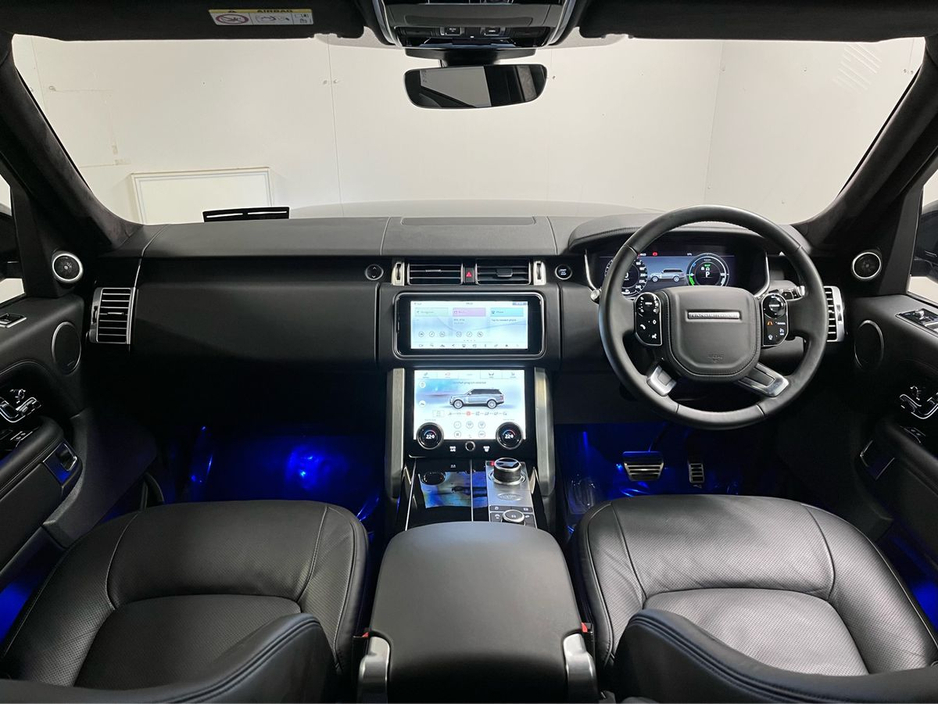 2022 Land Rover Range Rover - image 2