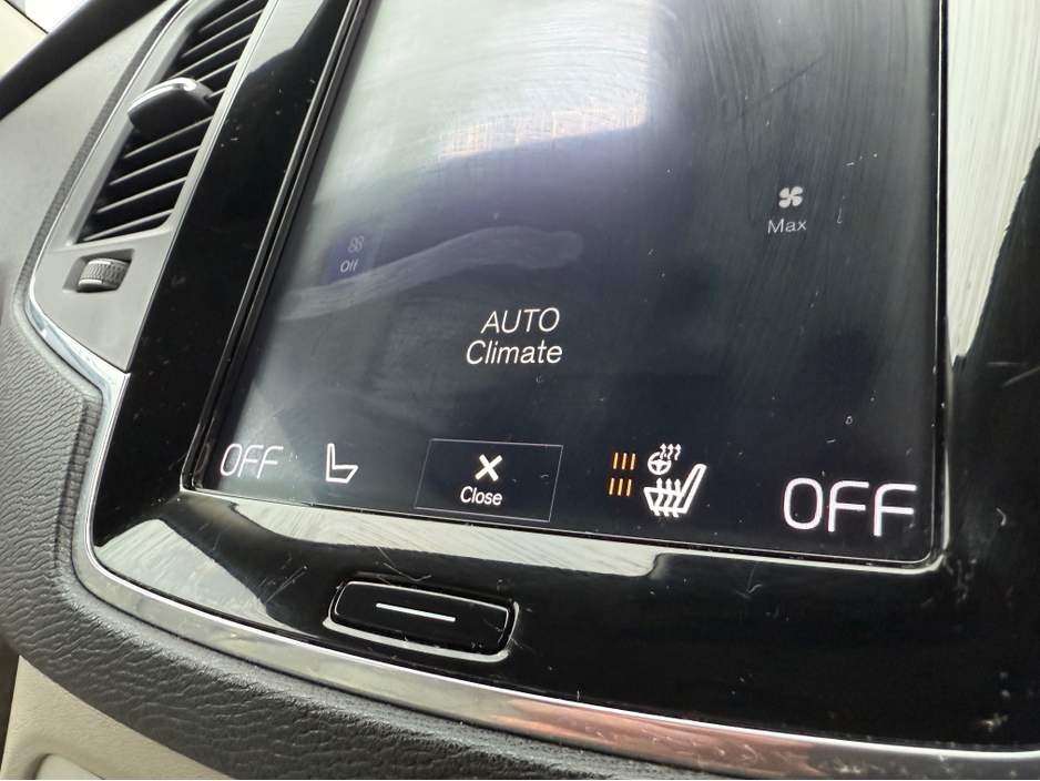 2018 Volvo XC90 D4 FWD MOMENTUM GT 5DR AUTO €28,950