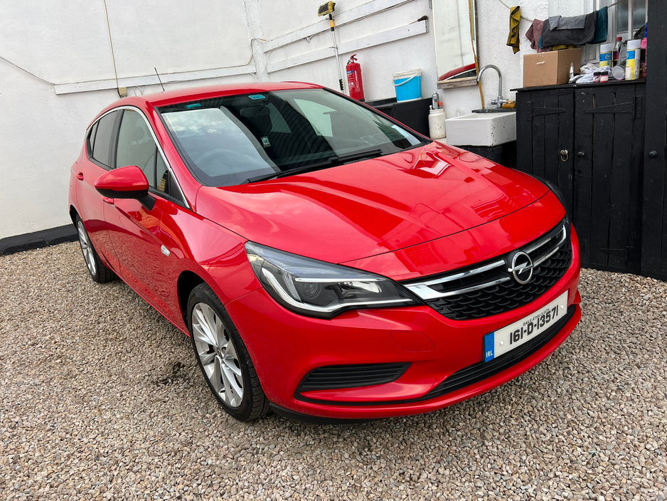 2016 Opel Astra  €7,950