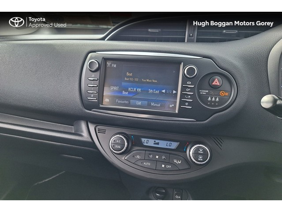 2020 Toyota Yaris - image 12