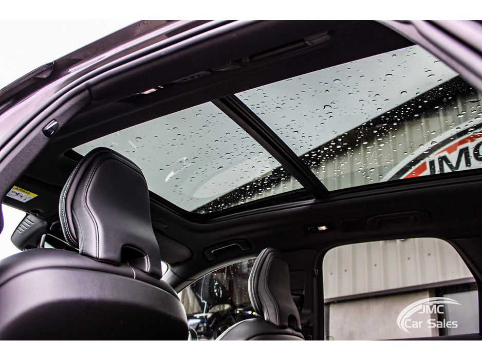 2022 Volvo XC60 - image 28