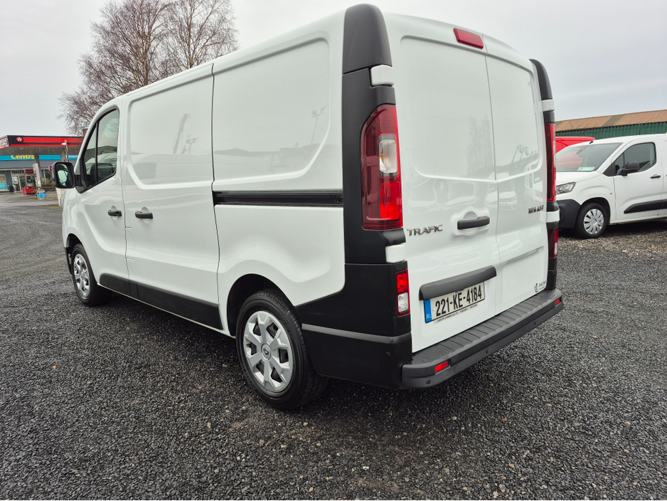 2022 Renault Trafic SL28 BUSINESS BLUE DCI €17,995