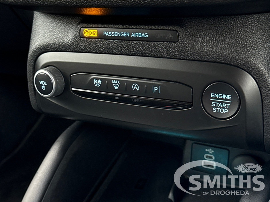 2022 Ford Focus - image 19