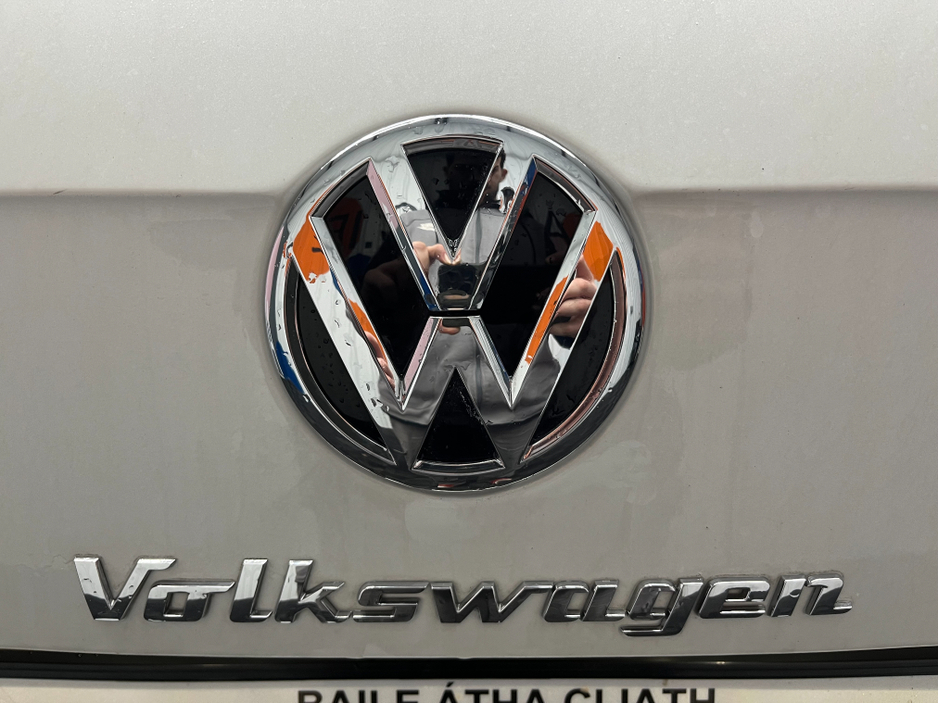 2020 Volkswagen Tiguan €27950! 2020 VOLKSWAGEN TIGUAN TDI 4MOTION CONFORT LINE 2.0 AUTOMATIC / CRUISE CONTROL / 360° PARKING CAMERA / APPLE CARPLAY AND MORE €27,950