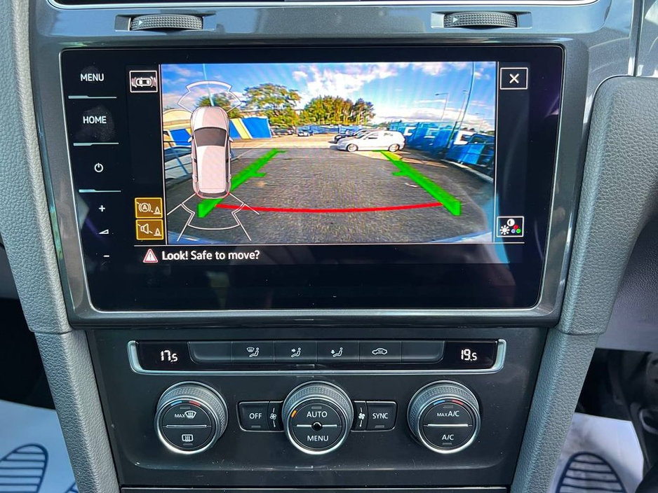 2020 Volkswagen Golf - image 7