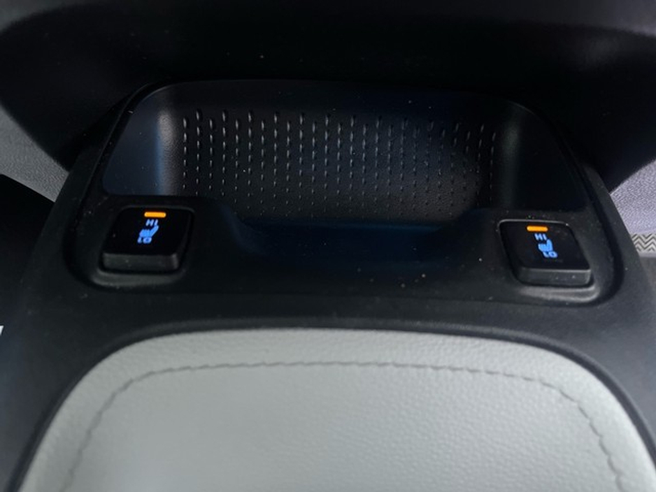 2022 Toyota Corolla - image 14