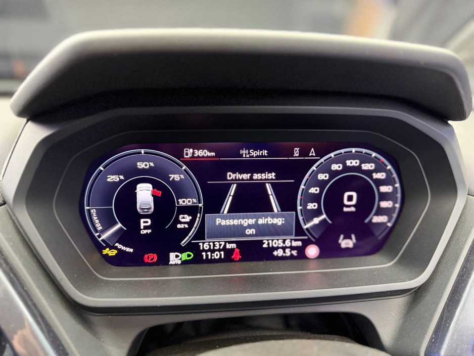 2024 Audi e-tron - image 16