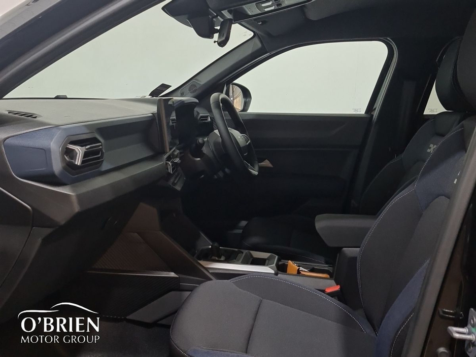 2026 Dacia Duster - image 5