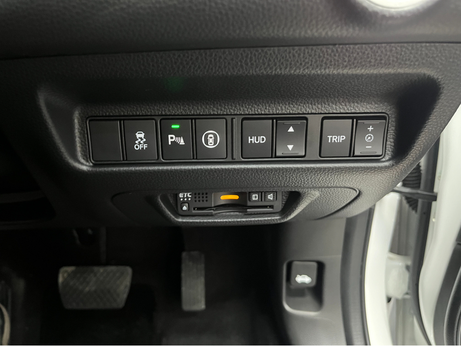 2022 Honda Accord €35950 2022 HONDA ACCORD EX 2.0 HYRBID / 56K KMS / ADAPTIVE CRUISE CONTROL, HEATED SEATS, REVERSE CAMERA & MORE €35,950