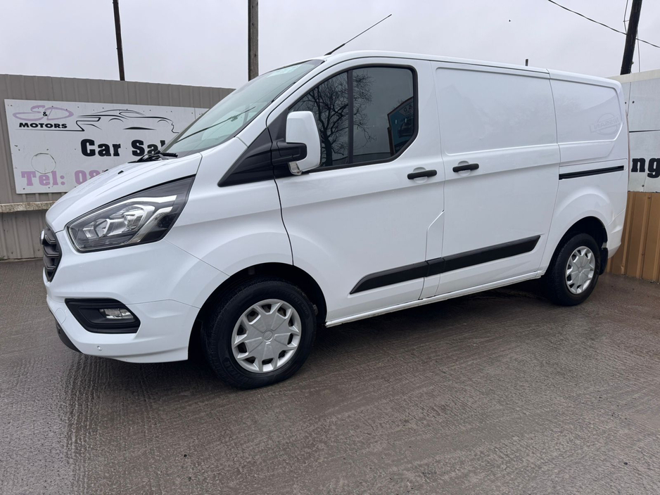 2020 Ford Transit Custom - image 18