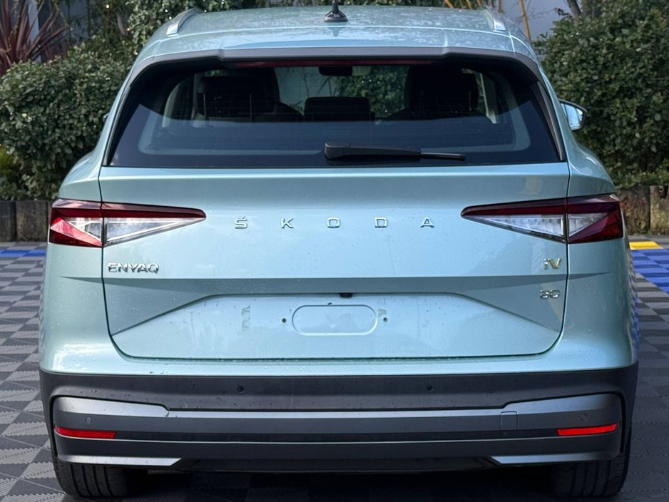 2023 Skoda Enyaq - image 17