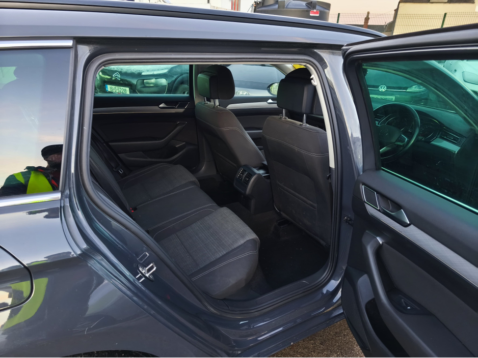 2021 Volkswagen Passat ESTATE BUS 2.0 TDI MANUAL 6SPEED FWD AA Approved 1 Year Warranty €19,950