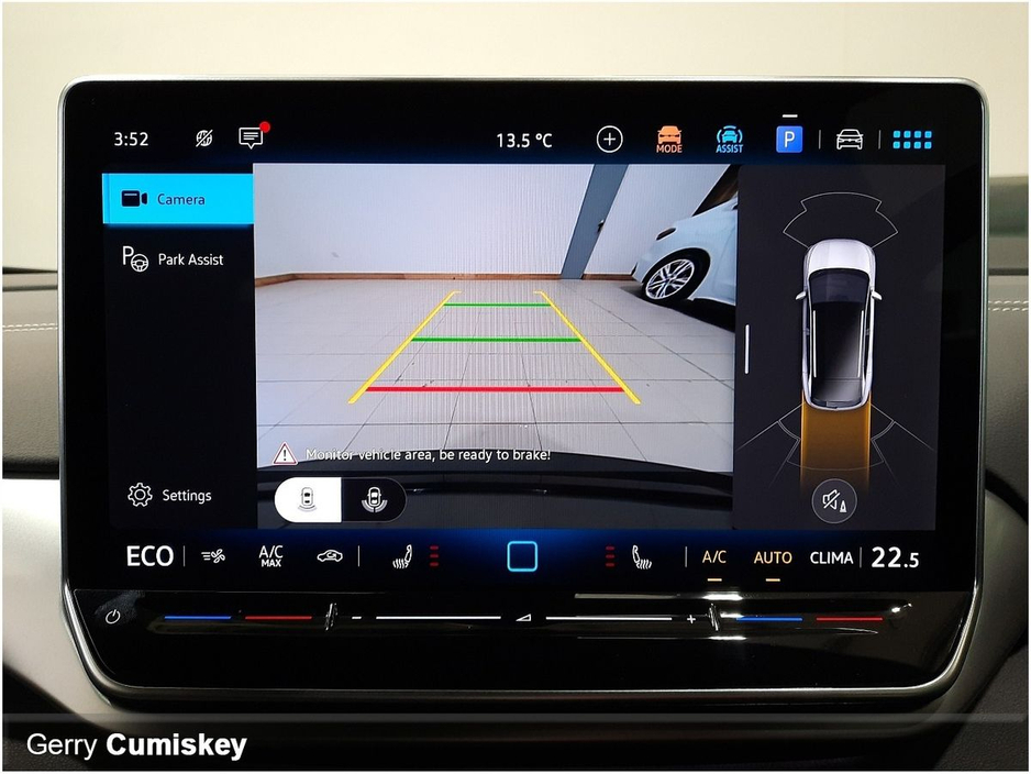 2025 Volkswagen ID.4 - image 10