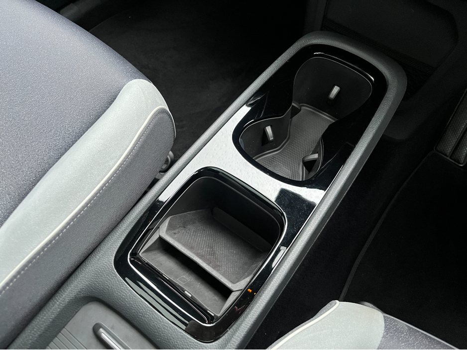 2021 Volkswagen ID.3 - image 14