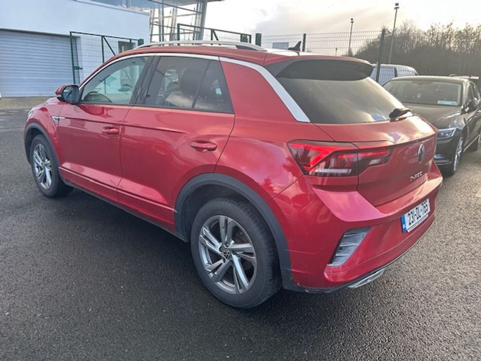 2023 Volkswagen T-Roc - image 3
