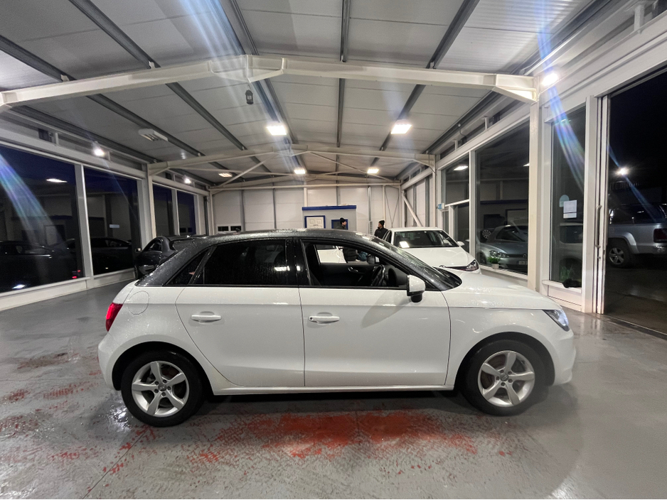 2015 Audi A1 DBA-8XCHZ 3DR €12,950