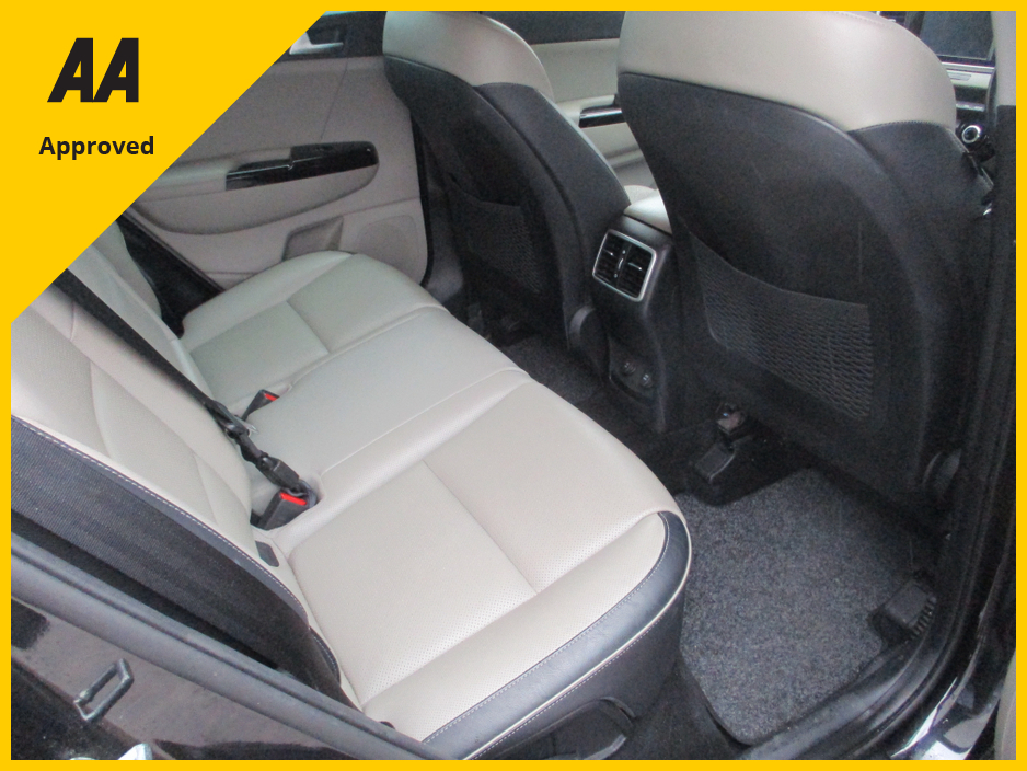 2020 Kia Sportage - image 16