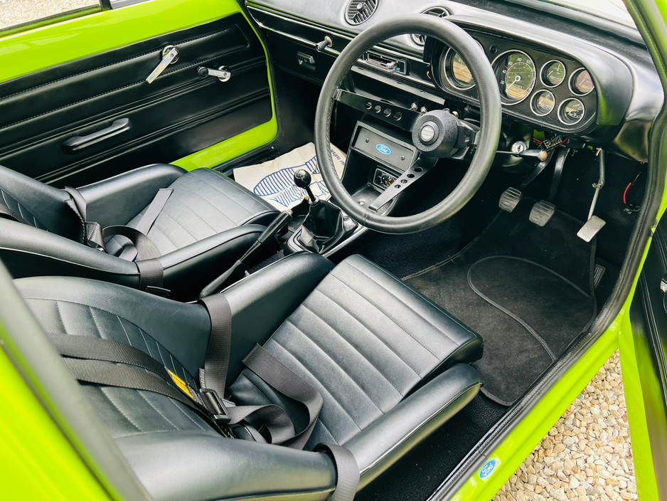 1974 Ford Escort - image 4