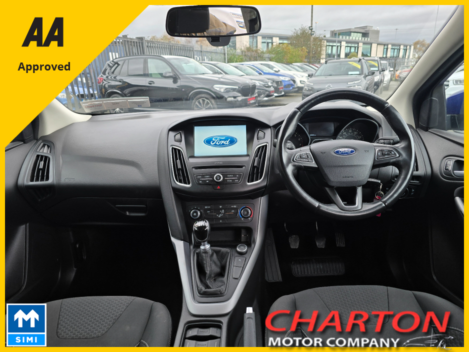 2016 Ford Focus - image 7