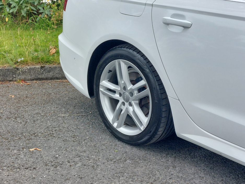 2016 Audi A6 - image 14