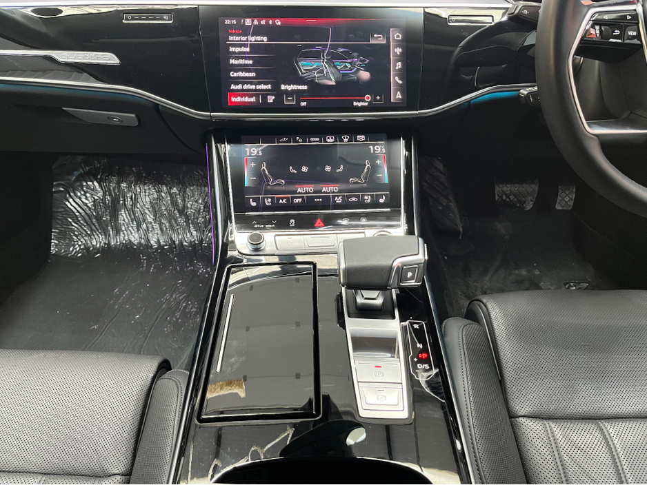 2024 Audi A8 - image 29