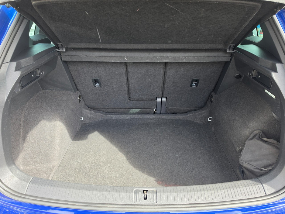 2023 Volkswagen Tiguan - image 20