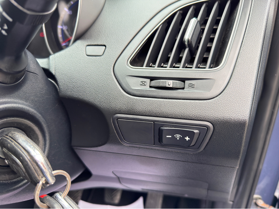 2014 Hyundai ix35 - image 27